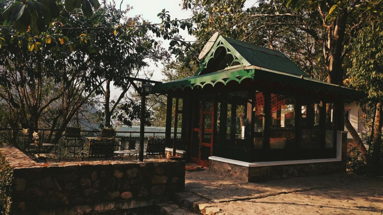 Neemrana'S Glasshouse On The Ganges Rishīkesh Dış mekan fotoğraf